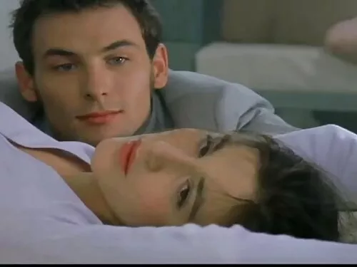 Cutie vrea filme por ...